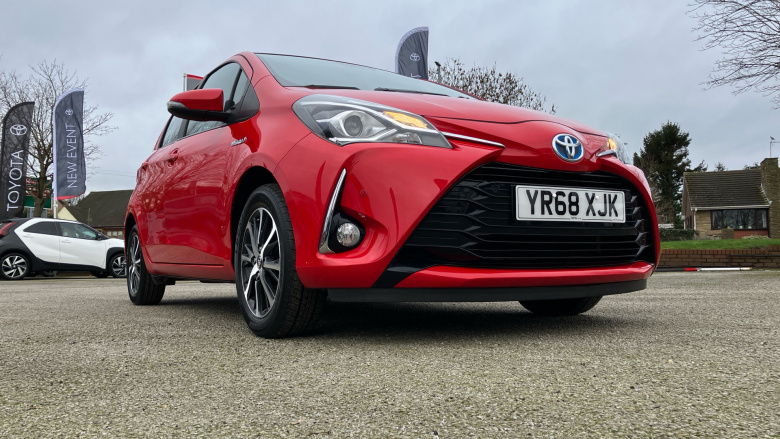 Toyota Yaris 1.5 Hybrid Icon Tech 5dr CVT Hybrid Hatchback